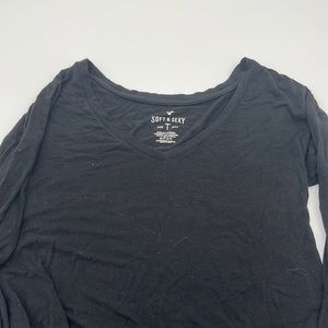 American Eagle Soft and Sexy Long Sleeve V Neck